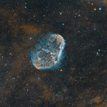 ngc6888 (Crescent Nebula) bi-colour