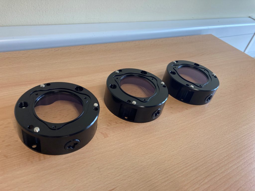Sensor chambers with windows