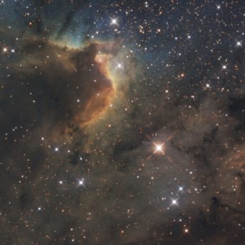 Sh2-155 Nébuleuse de la grotte
