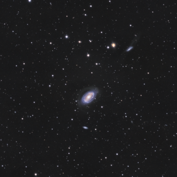 NGC 4725, NGC 4712 and NGC 4747